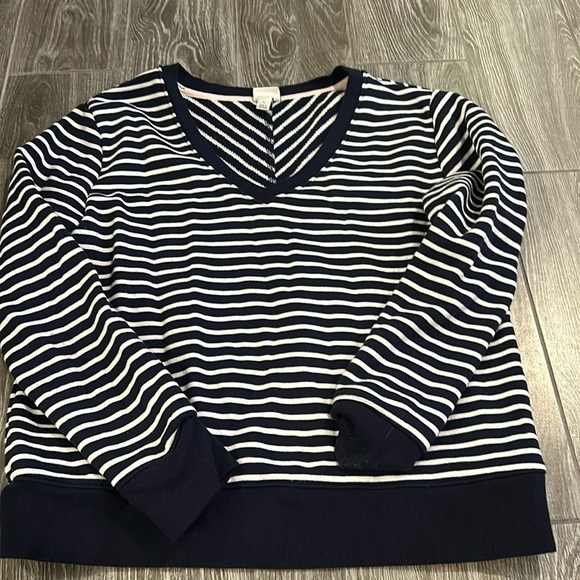 EUC A New Day Women’s Striped V-Neck All-Season Sweater - Navy/Cream Large - Picture 2 of 5